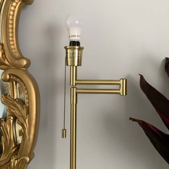 Brass Hollywood Regency style table lamp BASE with a swivel arm adjustable MCM - Picture 4 of 14